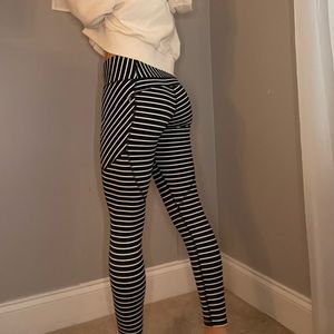 Athleta steiped leggings